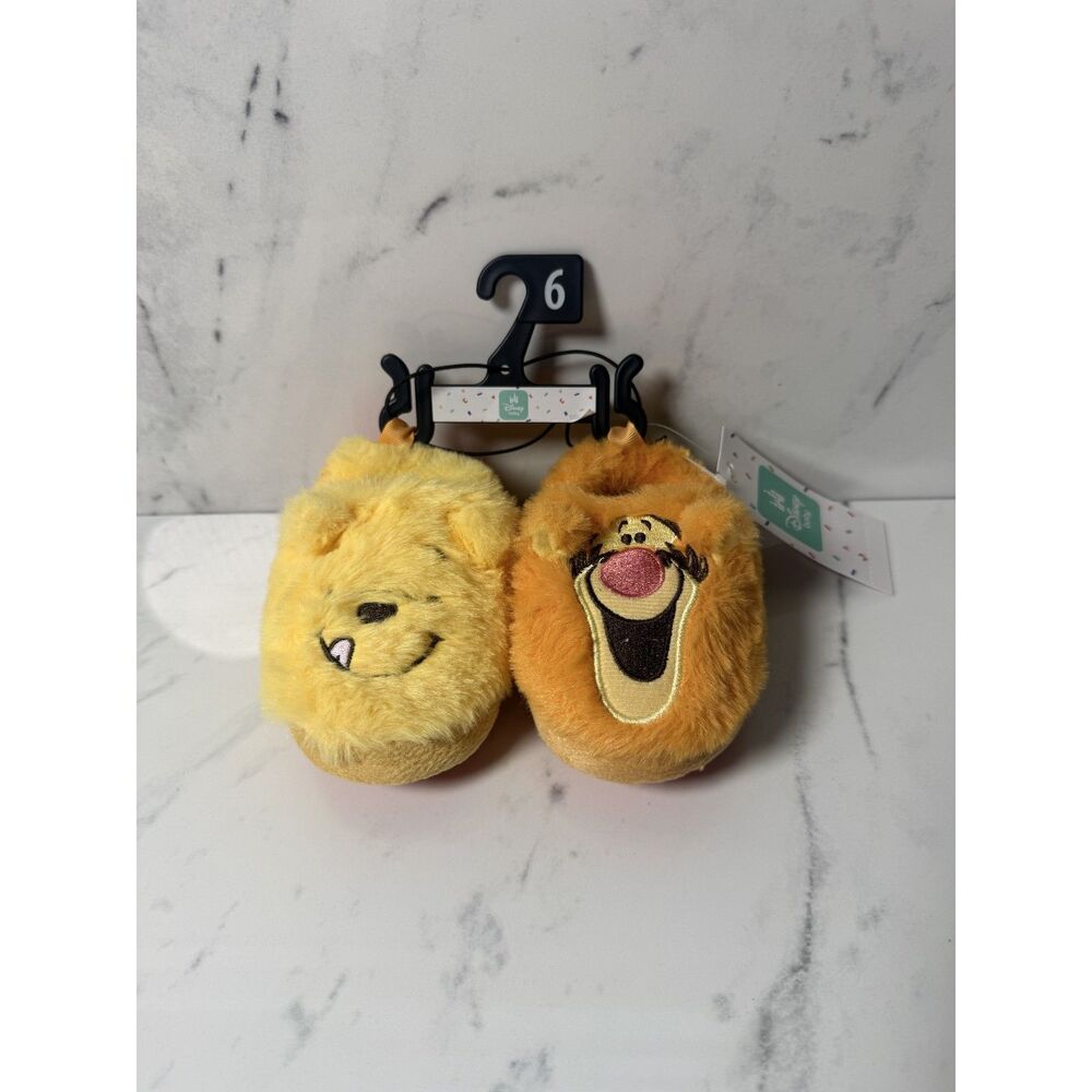 Disney Baby Boys Winnie the Pooh and Tigger Plush Slippers Toddler 6
